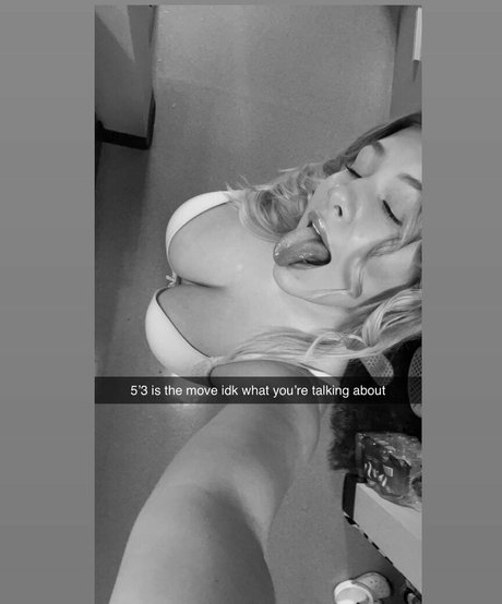 hot asian onlyfans free nude photo