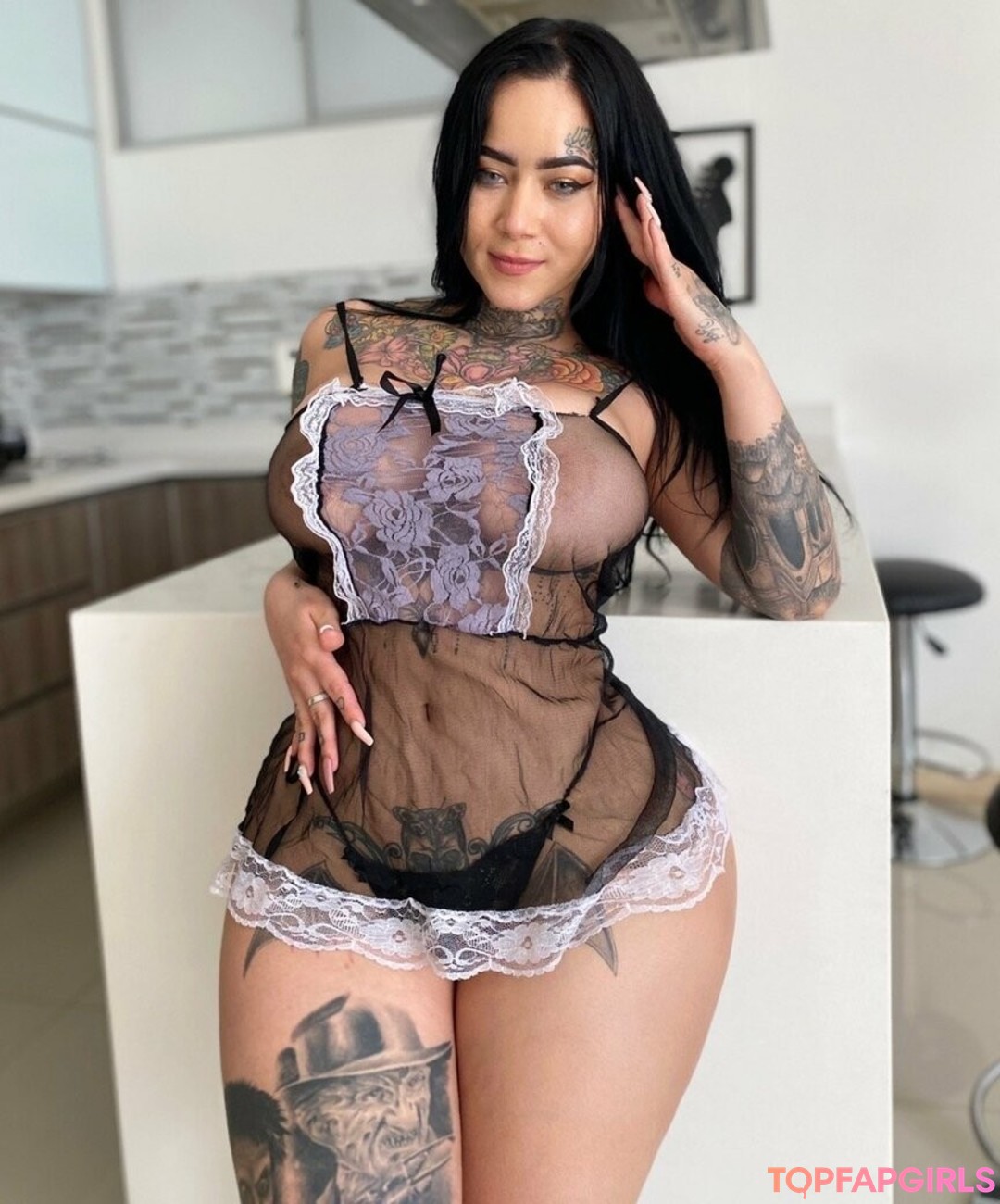 nyablu high quality model pic