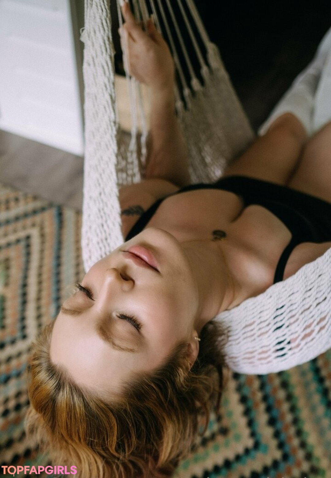 Sarah Can sex model pics