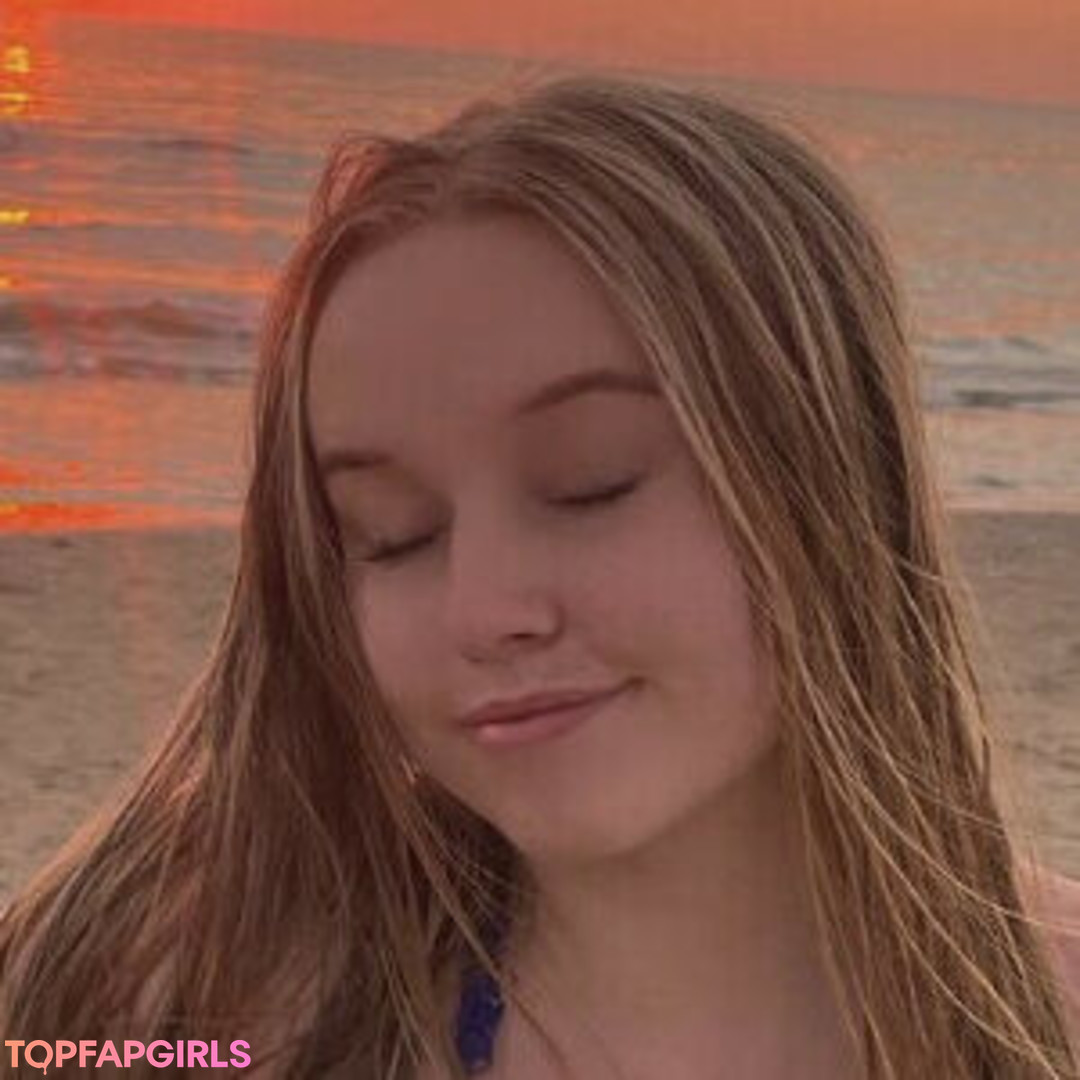 haileyyfriz hd model img