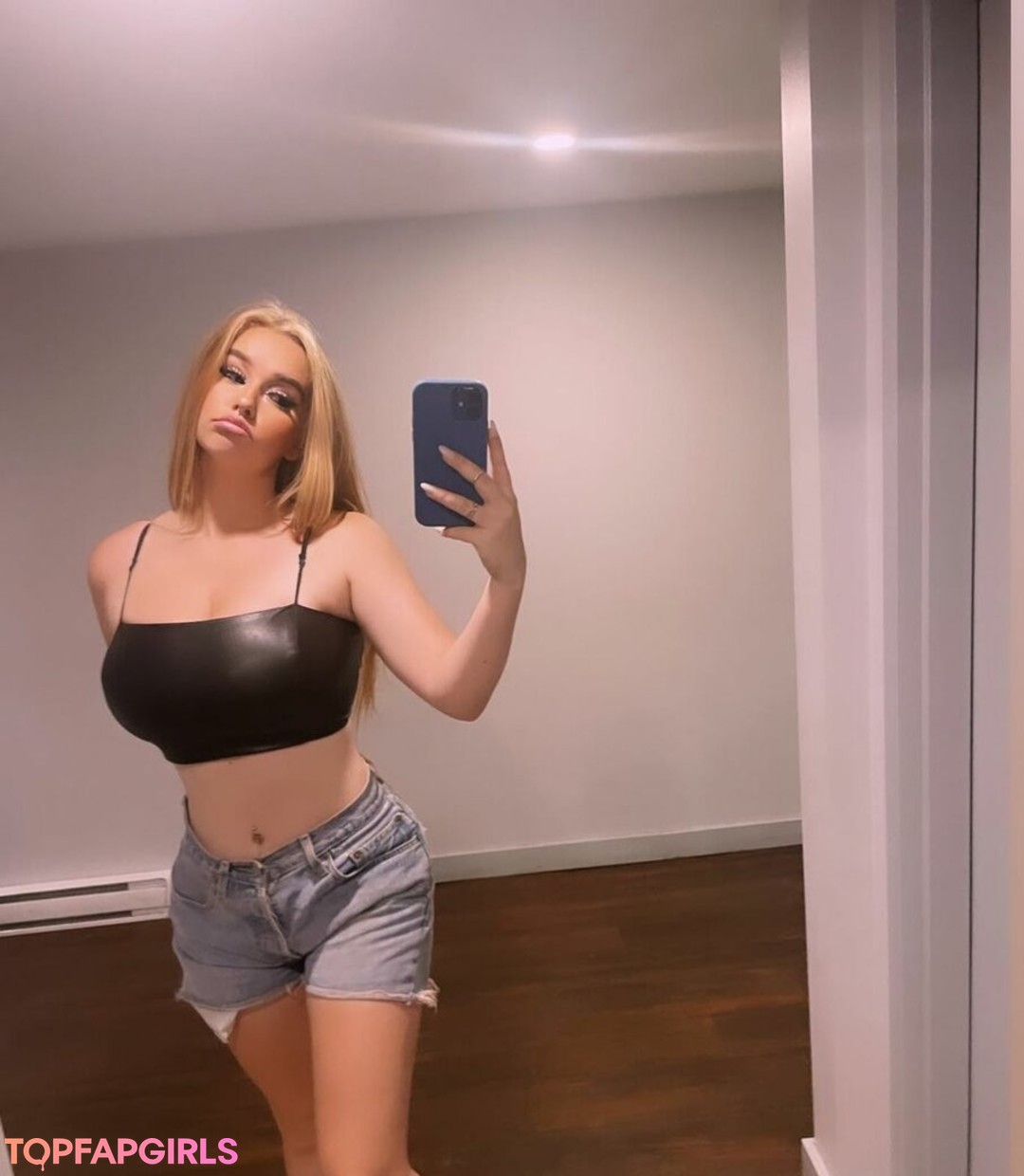 haileyyfriz pornstar pretty archive