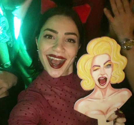 Serpil Cansz star beautiful photos