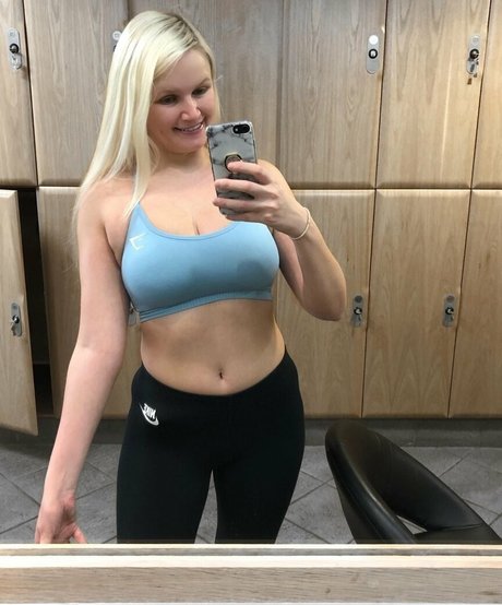 Zandra May sex star photo