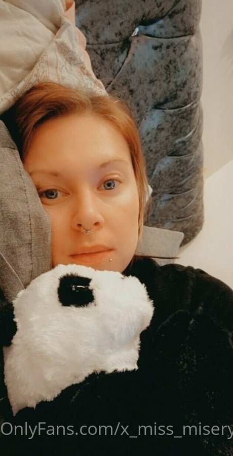 x miss misery x pretty pornstar img