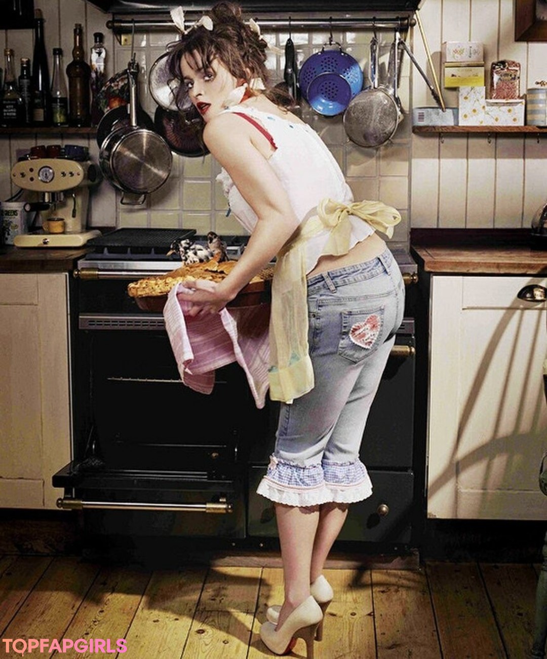 Helena Bonham Carter pretty model pic