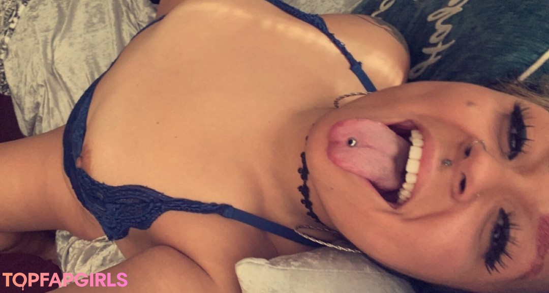 mariipapii69 adult model pic