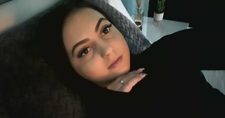 Mashagrx model naked gallery