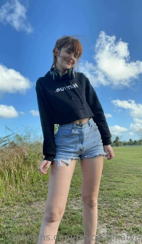 brycesgfkatya pornstar pretty gallery