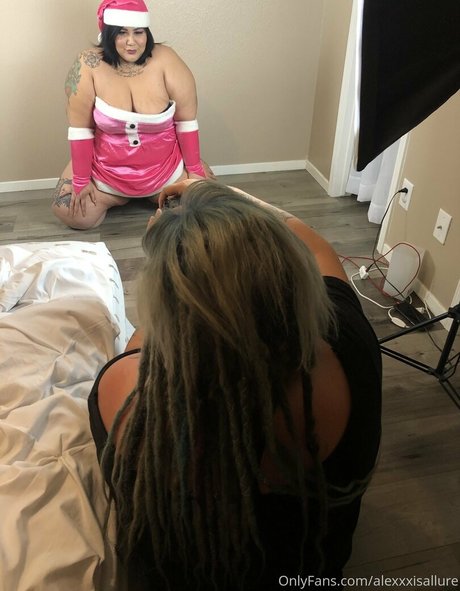 alexxxisallure naked actress archive