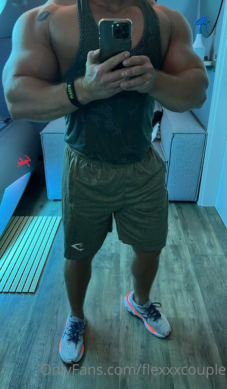 flexxxcouple erotic pornstar photo