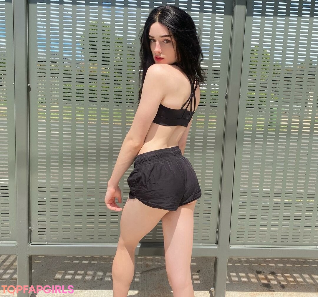 Venus Moorez star nude gallery