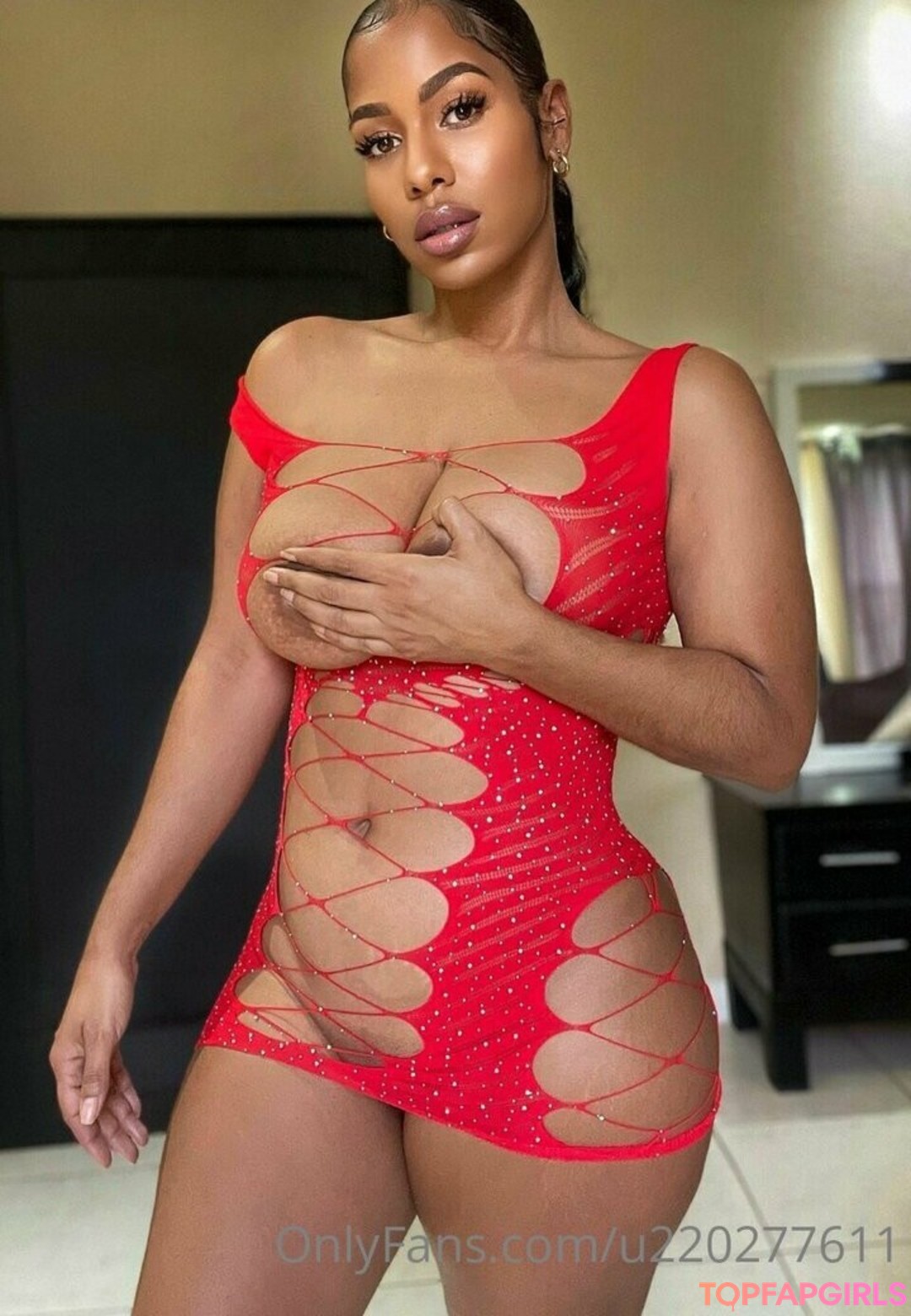 Leiza Mae Keane model naked picture