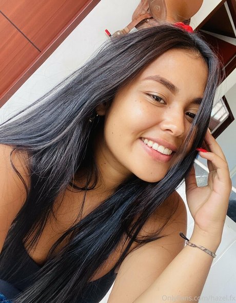 hazelxfox pornstar naked pic