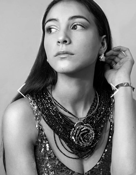 Daniela Derly art actress images