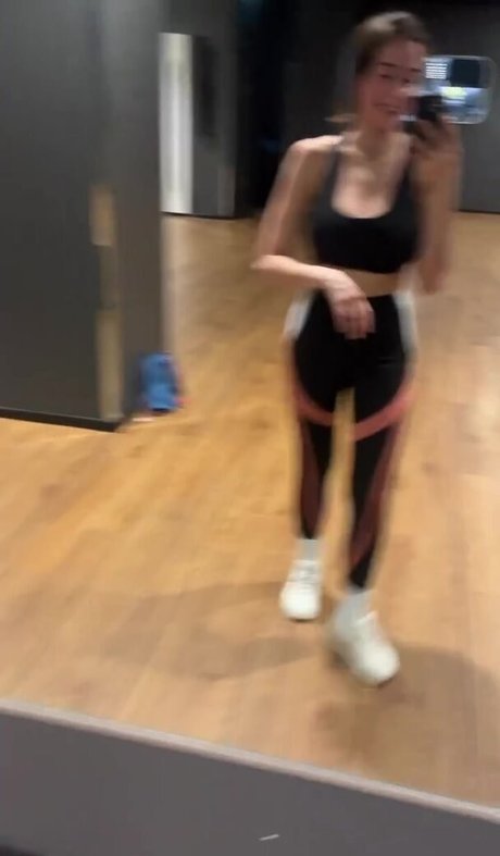 Daniela Derly star porn photo