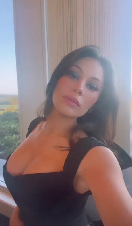 Madison Cortesano model top photos