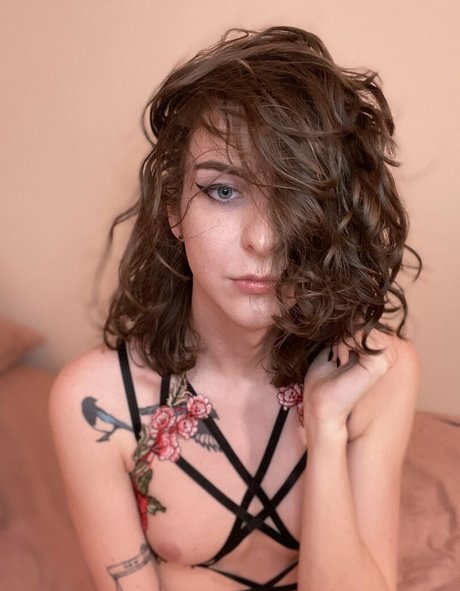 busty teen onlyfans nudes archive