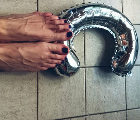 clarita feet model xxx gallery