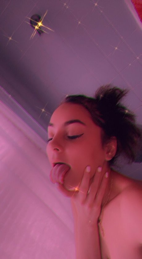 neesababyy art pornstar picture