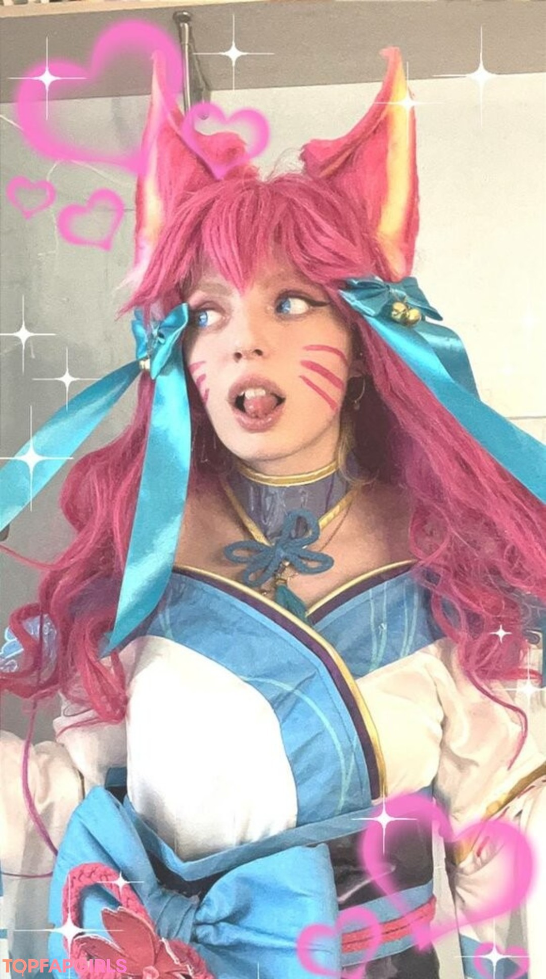 Romanowwa naked star images