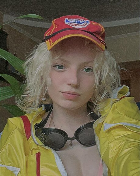 curvy blonde milf onlyfans xxx img