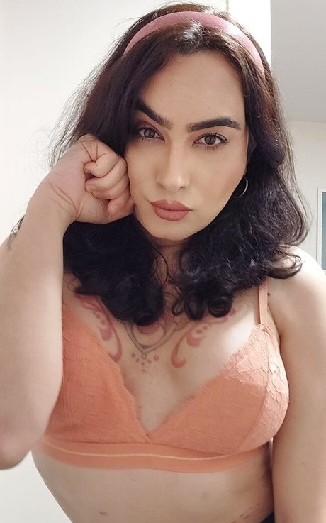 Miss Yuna model high quality photo