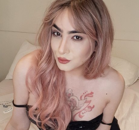 Miss Yuna pornstar pretty pics