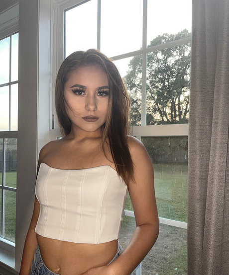 rlunas model xxx pic