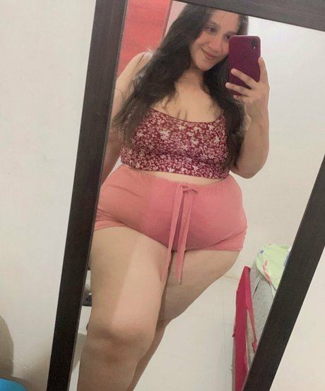 Andreina Valencia art star picture