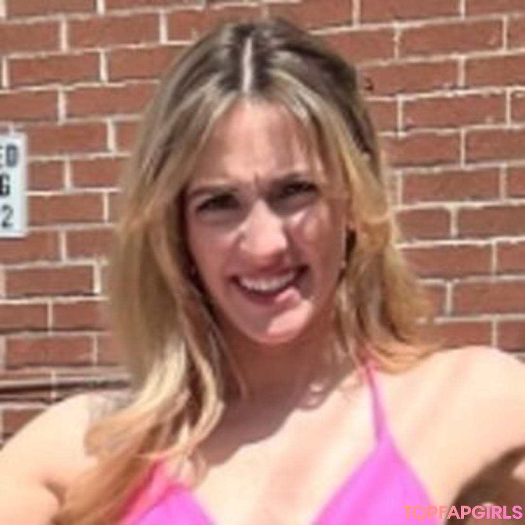 Julie Nolke model pretty photos