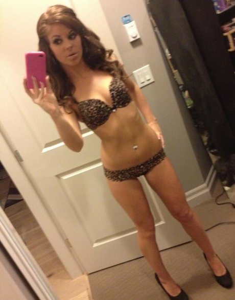 Pamelaxox model beautiful galleries