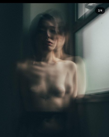 Beautaefu sex model archive