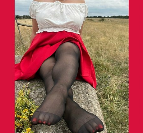 softsoles prettytoesxoxo pornstar beautiful picture