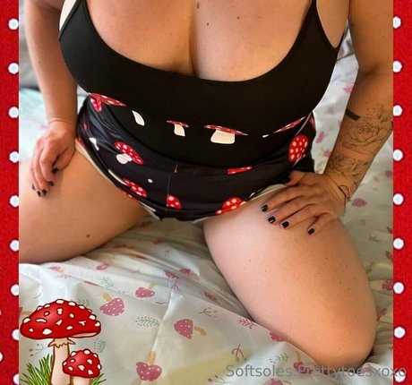 softsoles prettytoesxoxo star top pictures