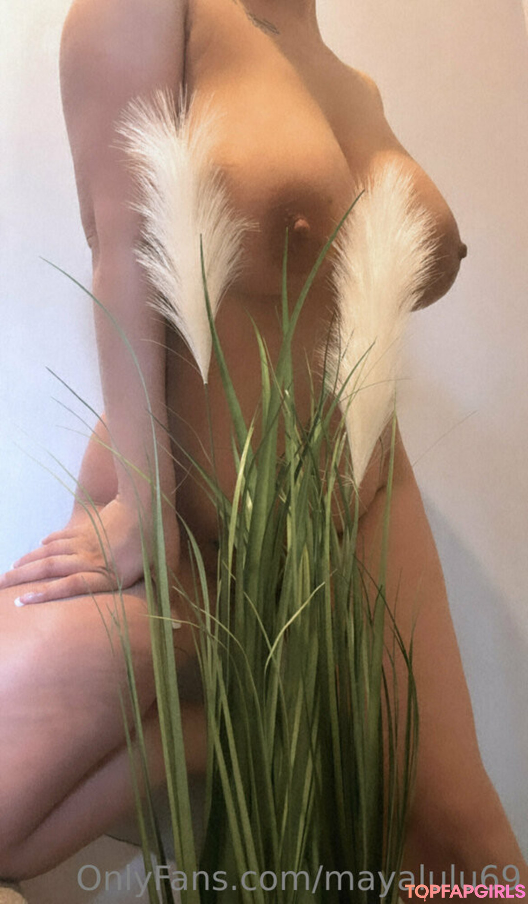 busty lingerie onlyfans porno photos