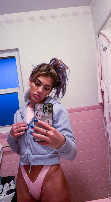 dreamgirlboss art actress galleries