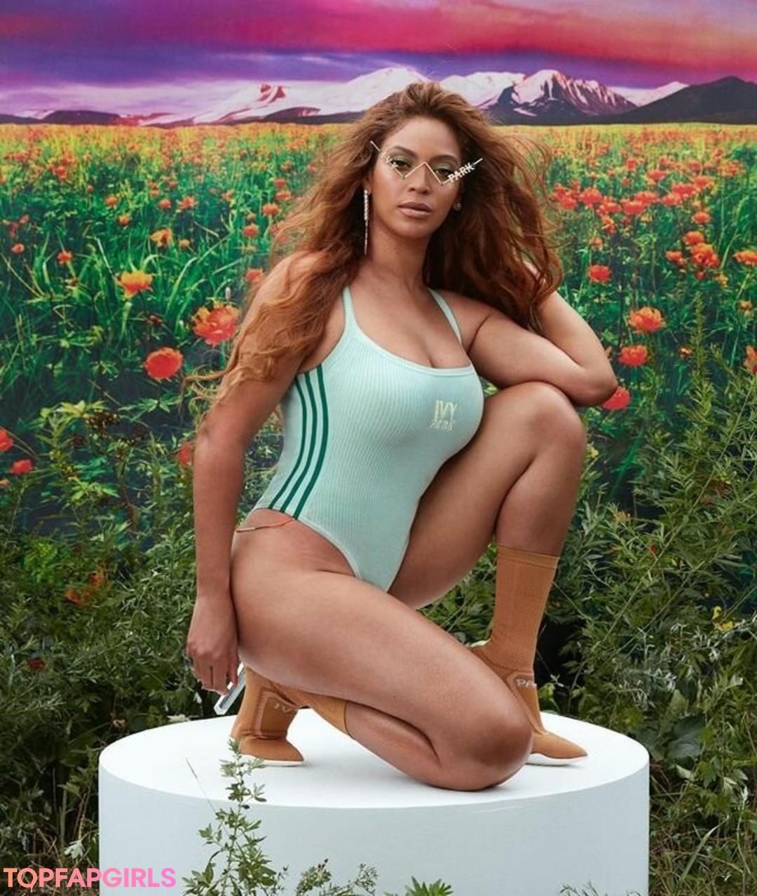 Beyonce Knowles hot actress image