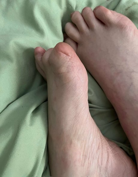 girlfriend experience onlyfans pornographic picture