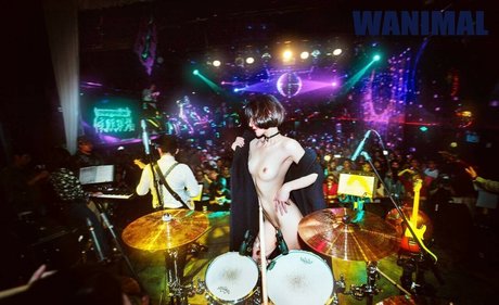 azhua high quality actress galleries