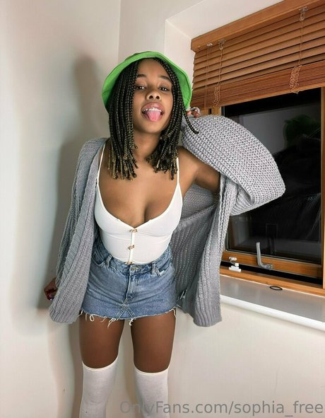 sophia free star top pics