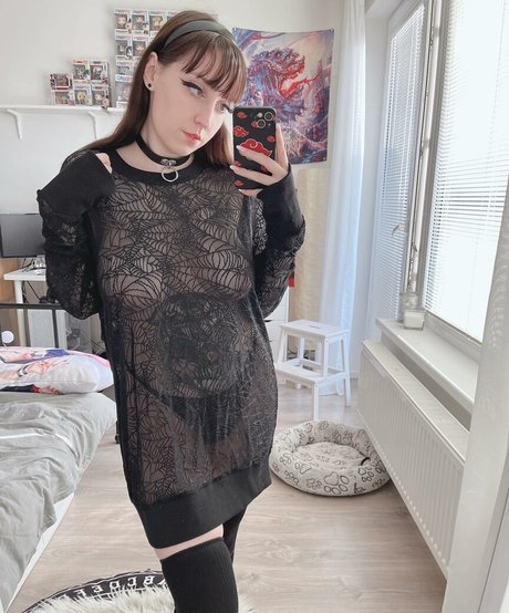 DeidarasBae nice actress picture