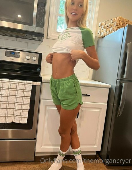 Morgan Cryer erotic model pic