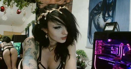 rivenmercyfree hd actress pic