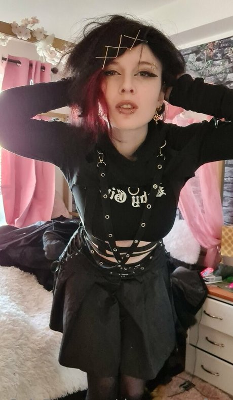 rivenmercyfree erotic pornstar pictures