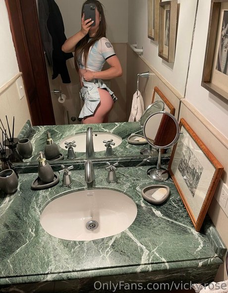 vicky rose xxx actress galleries