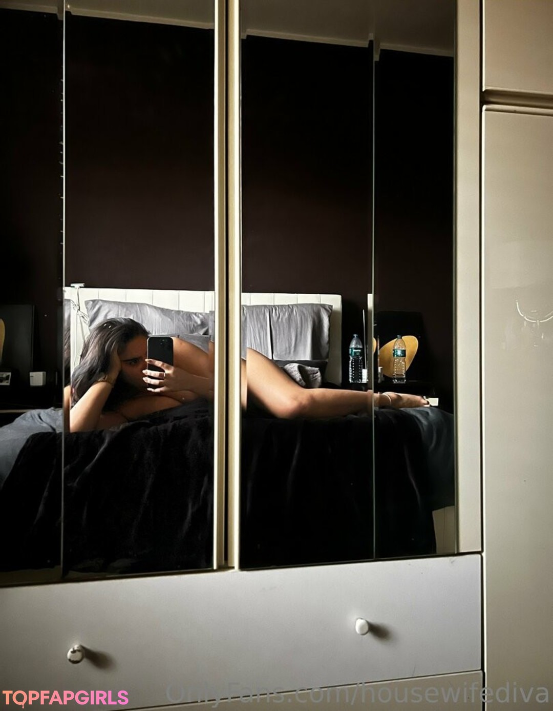 housewifediva erotic pornstar image