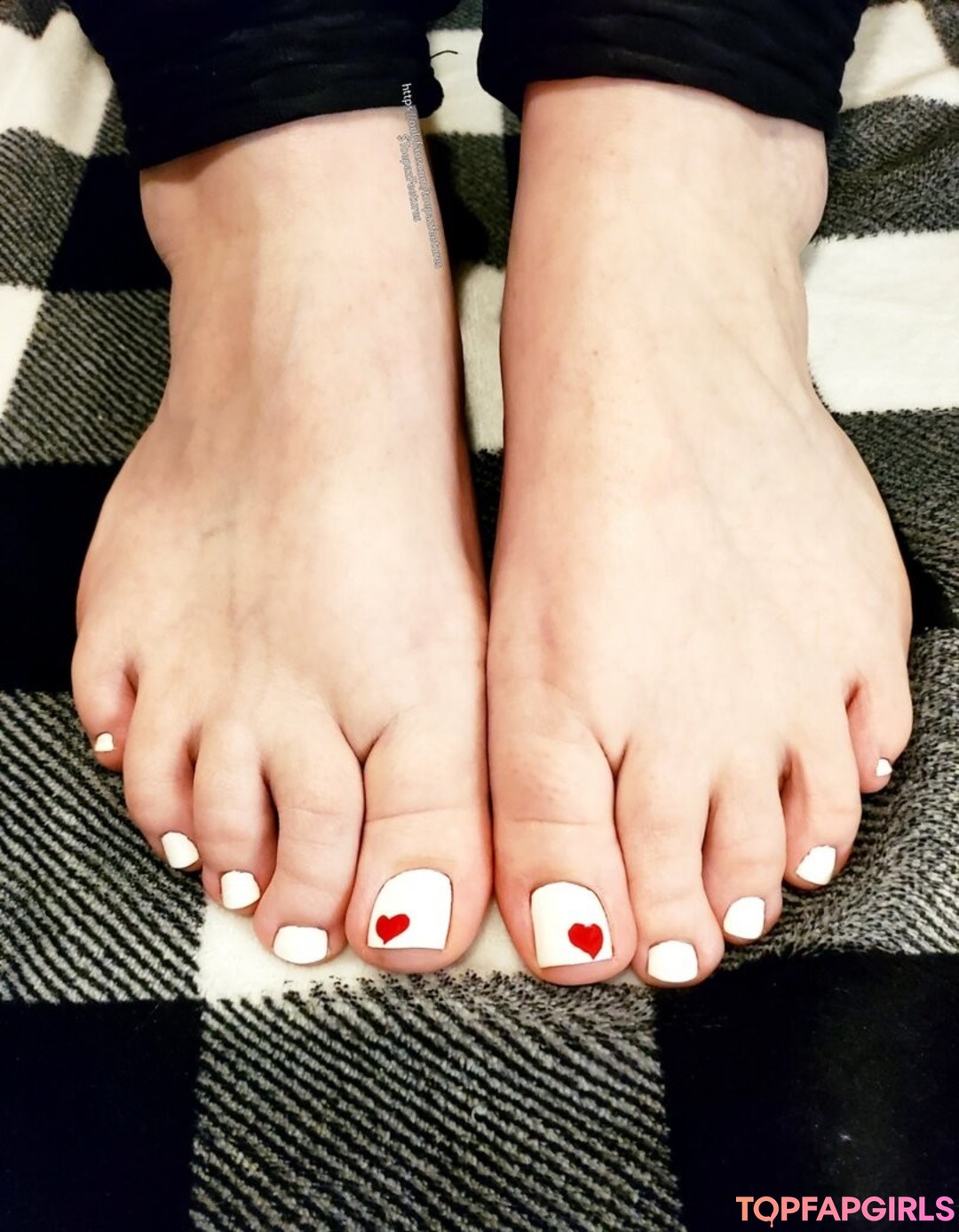 toepazfeetures star pornographic photo