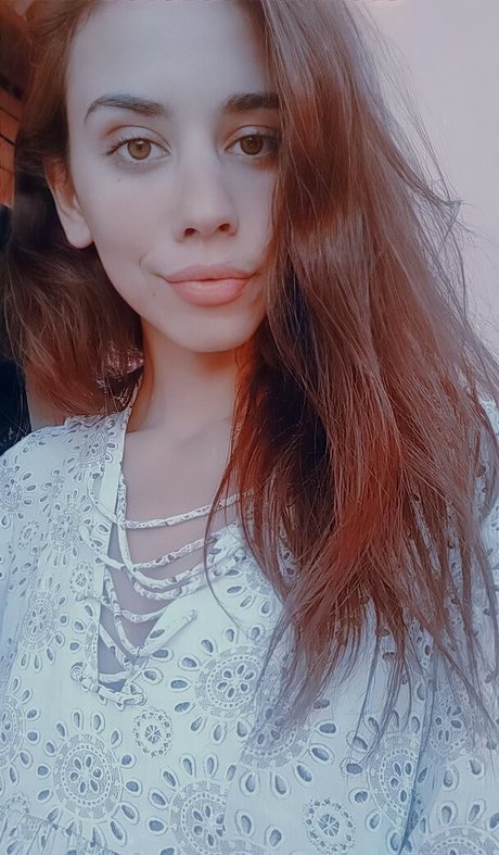 Vera Kaludi erotic model picture