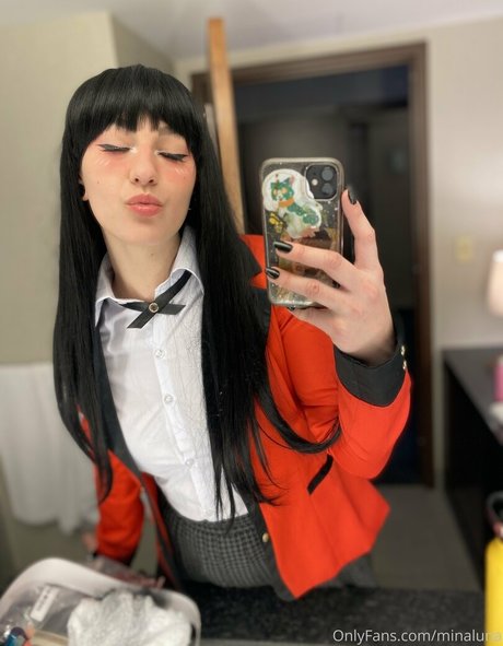 minaluna best actress pics