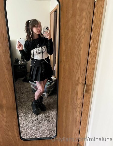 minaluna beautiful model gallery